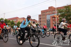 邢台太行国际会展中心骑行驿站启用，助力自行车之城建设，设有休憩补给租赁应急保障等设施，方便骑行者