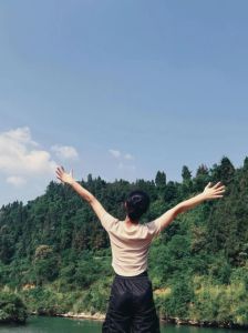 女大学生野外露营高干文_赵小雅失踪敲诈疑云