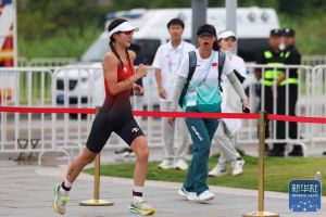 四川省运会首次设铁人三项，184名运动员竞技游泳跑步，遂宁成都队伍表现出色！