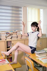 白丝体操服后户外运动精品_新白丝体操服，显身材又耐穿，同学都来问链接！