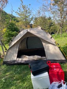 醉后露营走错帐篷_大容山走错帐篷实为对峙，网络信息需理性看待