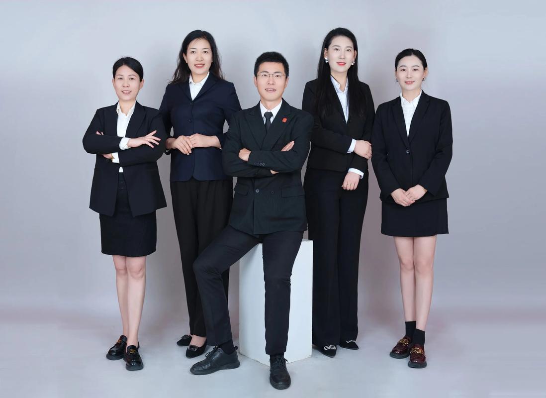 优秀团队必备的五种人_创新大局忠诚正气专业