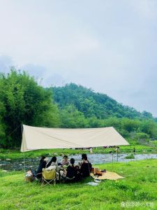 清远露营野炊地点推荐_溪谷伦洲岛峡天下英西峰林