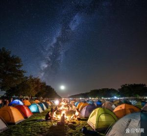 小梅沙可以搭帐篷露营过夜吗_费用设施全知道，预算200元玩得开心！