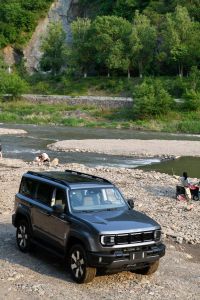 bj40纯油模式下露营模式_BJ40纯油露营，动力稳，路况佳，爱犬模式，户外体验丰富