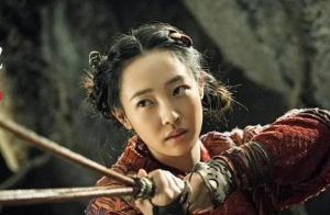 白百何42岁素颜攀岩，身材纤细显少女感，状态绝佳引赞叹